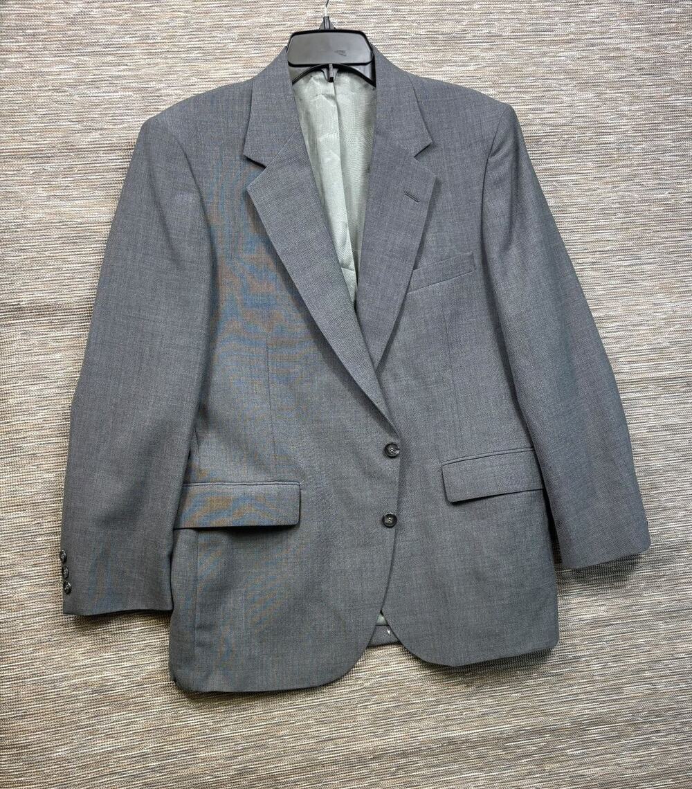 Oakton Blazer Mens 42S Gray Poly Wool Two Button Suit Jacket USA Lined Classic